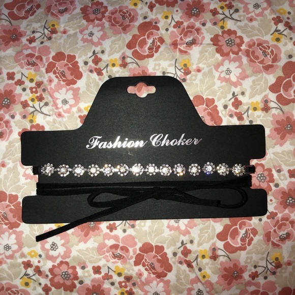 Necklace - Picture 2 of 2